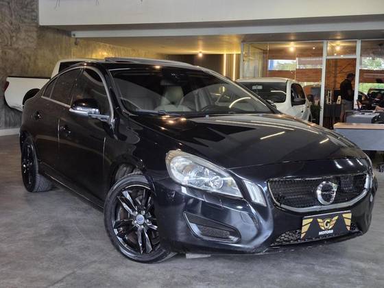 VOLVO S60 2.0 T5 COMFORT GASOLINA 4P AUTOMÁTICO VOLVO S60 2.0 T5 COMFORT GASOLINA 4P AUTOMÁTICO